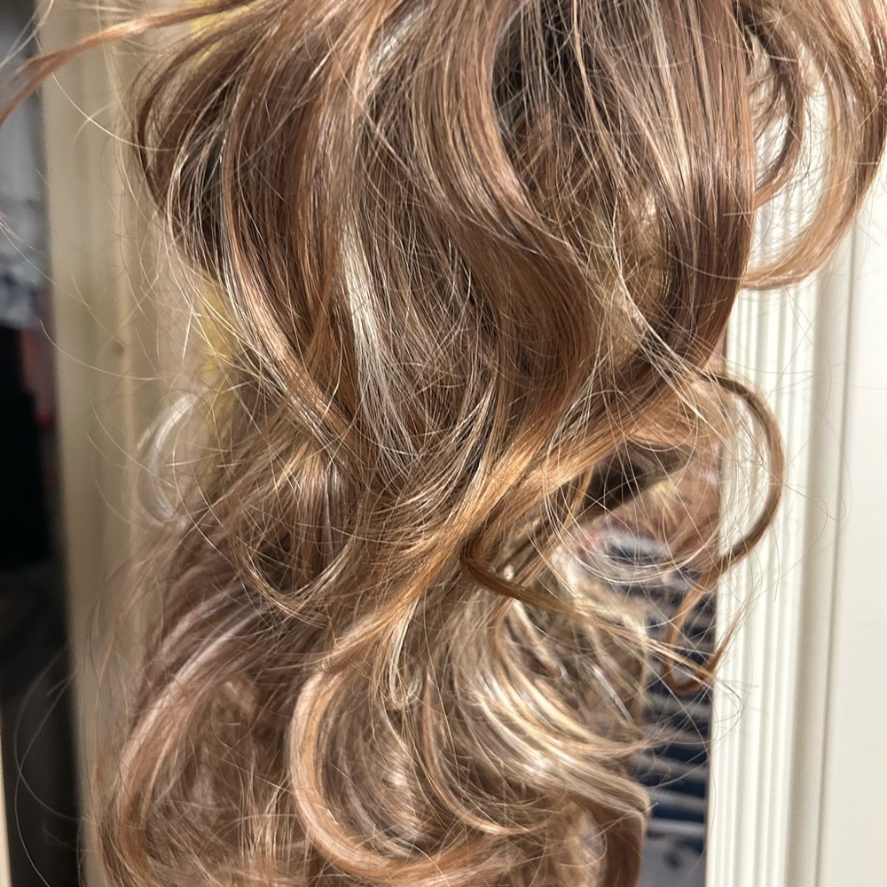brand new wig Luxurious golden brown Hair wig - Picture 7 of 12